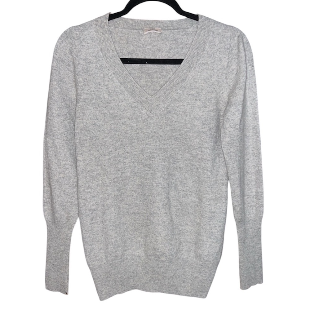 J.Crew 100% Cashmere V Neck Sweater in Light Grey Grey Size Medium